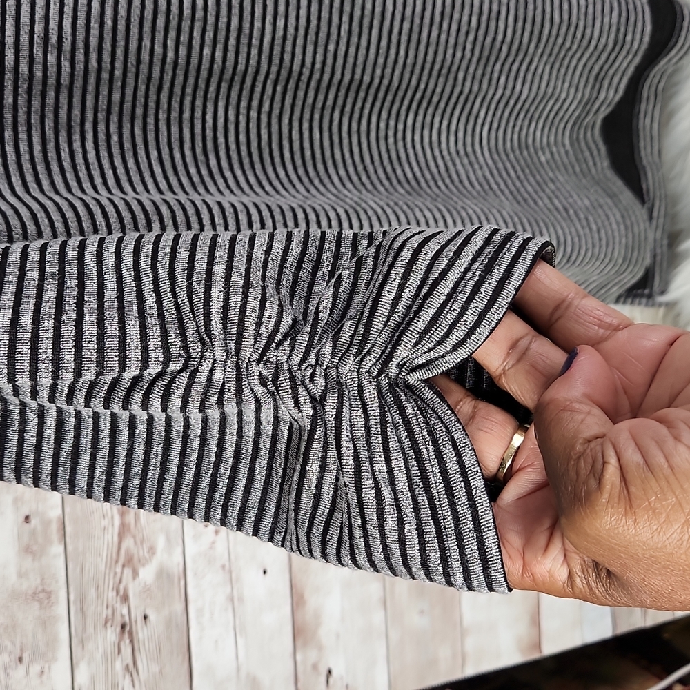 AB Studio,302,women's cowlneck, pullover, rusching sleeves, hi-lo hemline Sz XL. - Picture 3 of 5